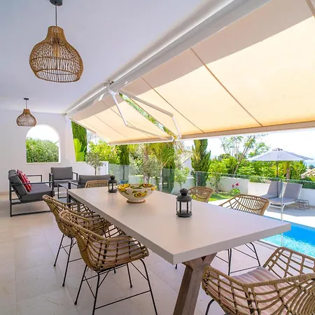 Vila Grand Pool Terrace By Casasol Nerja